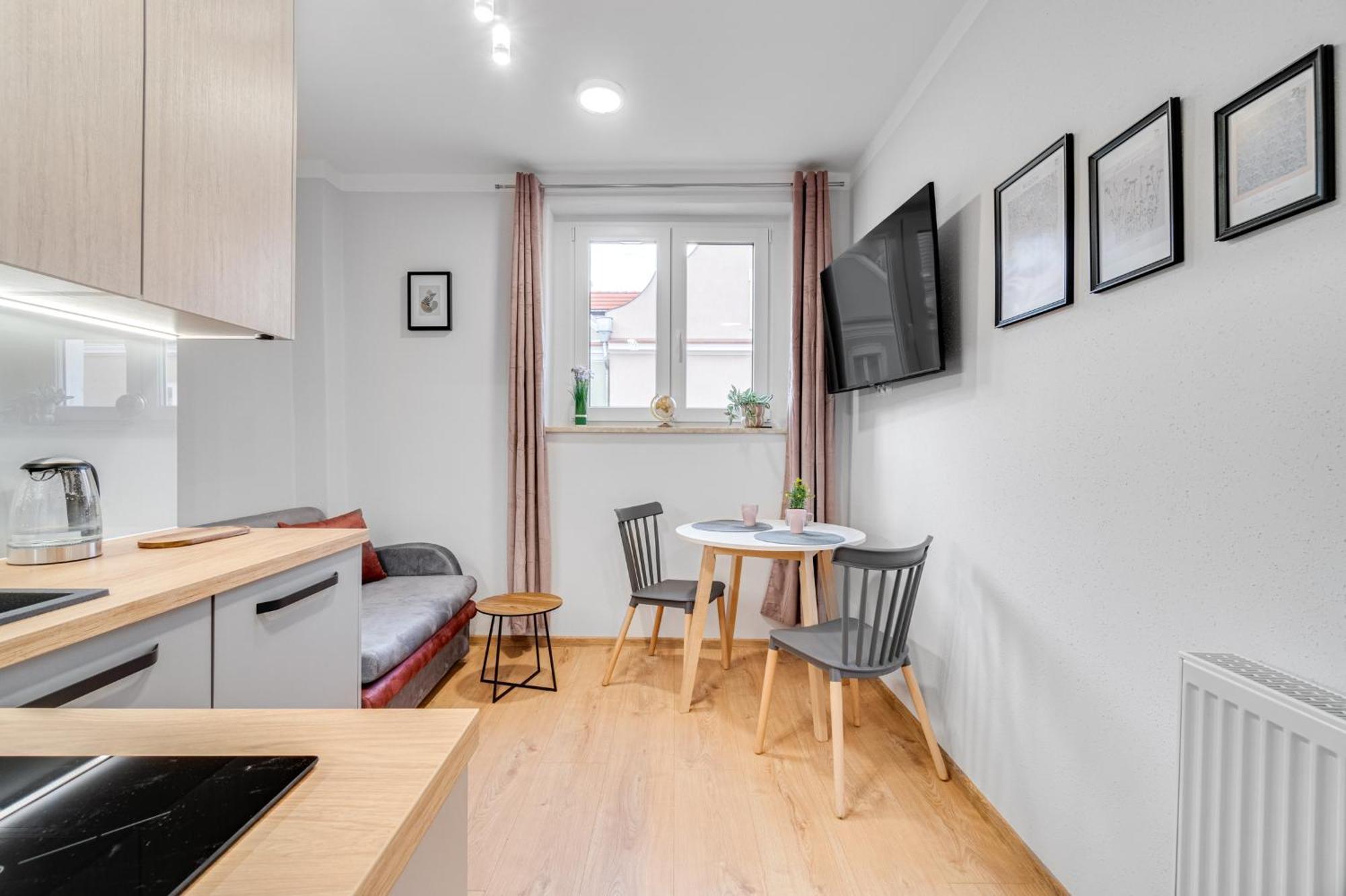 Apartamenty Franciszkanska Opole Bagian luar foto