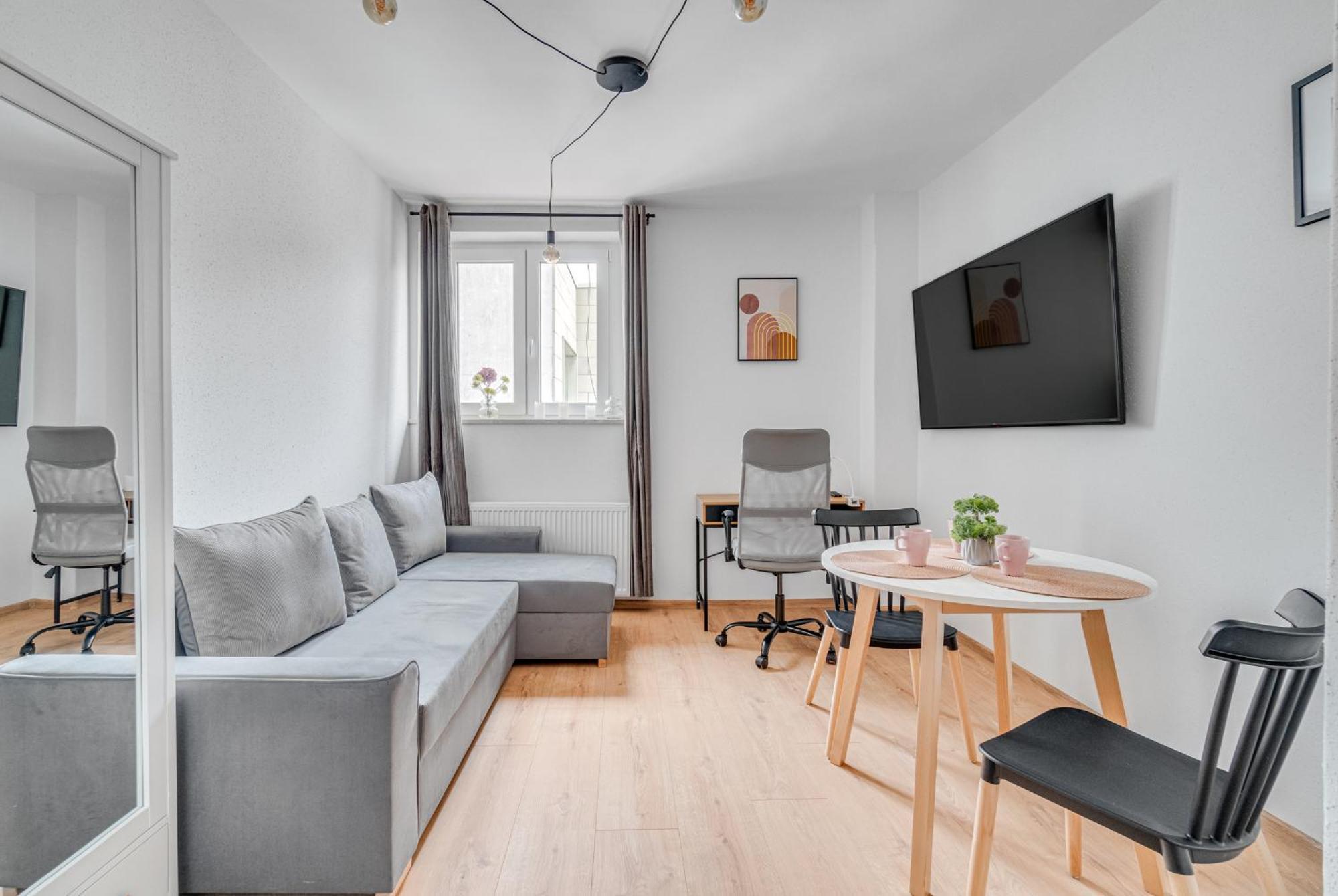 Apartamenty Franciszkanska Opole Bagian luar foto