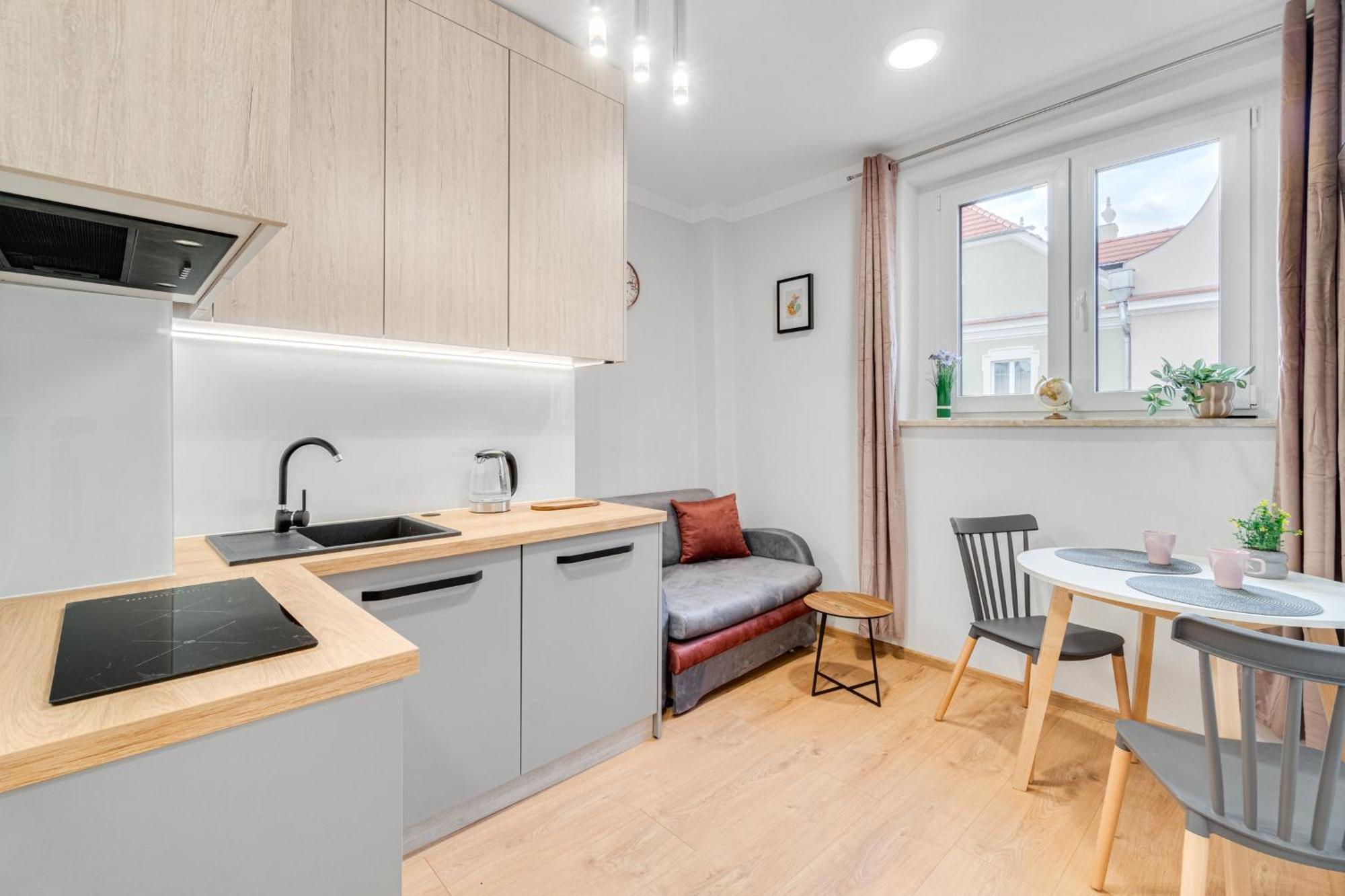 Apartamenty Franciszkanska Opole Bagian luar foto